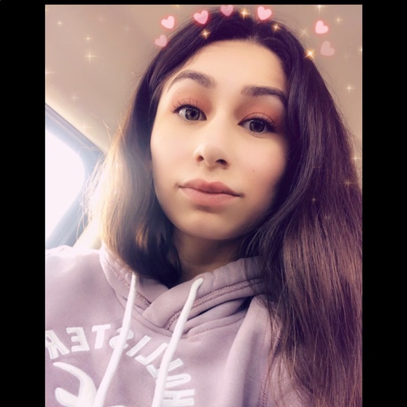 Meet your Posher, Marina - Picture 2 of 2